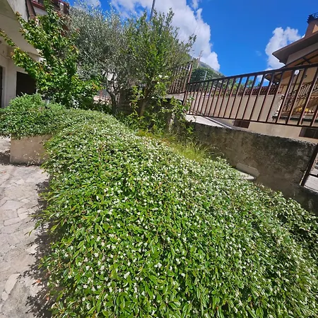 Laura App 2 Villa
